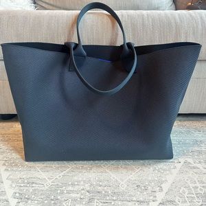 Rothy’s Lightweight Mega Tote - Navy Twill